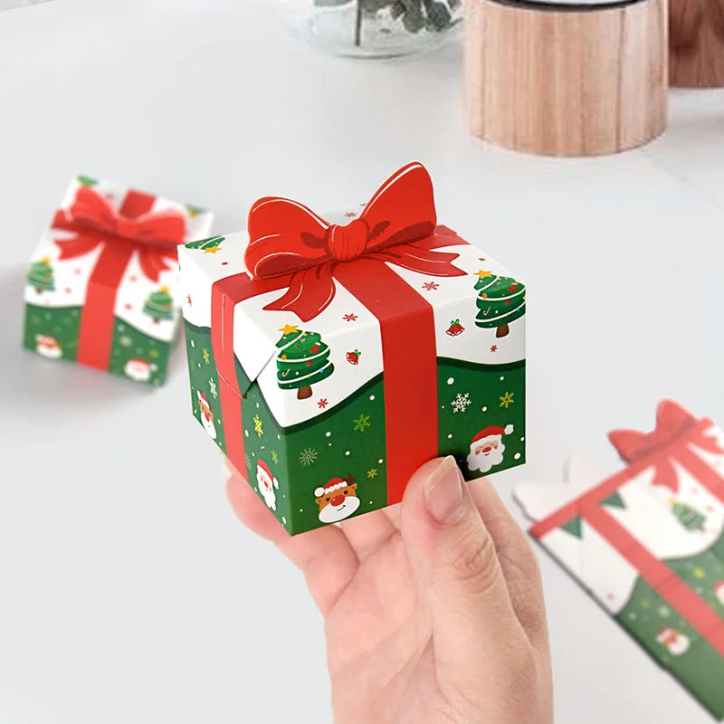 10/30/50PCS 2024 New Christmas New Personalised Christmas Eve Gift Box Xmas Present Party Favour Foldable Gift Boxes